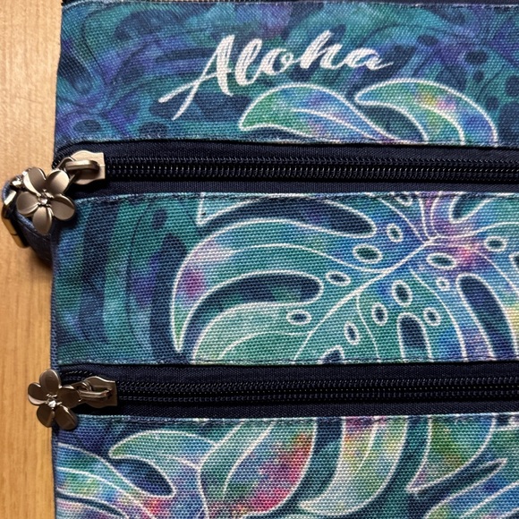 Island Impressions NWT NEW Aloha Blue Green Crossbody Bag purse Hawaiian Hawaii - Picture 8 of 8